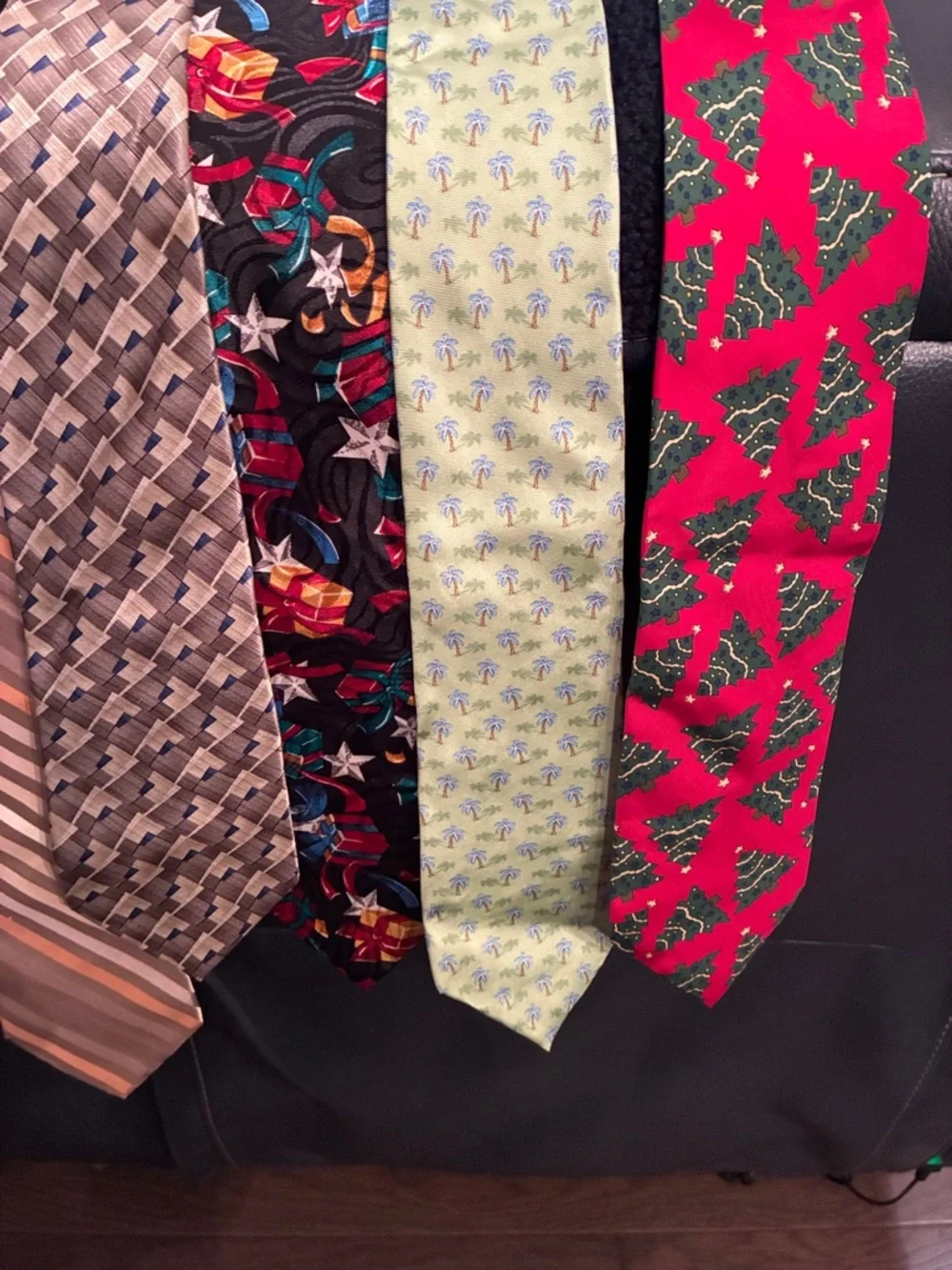 Assorted Men's Necktie Collection - Multi-Color Pack - Picture 4 of 4